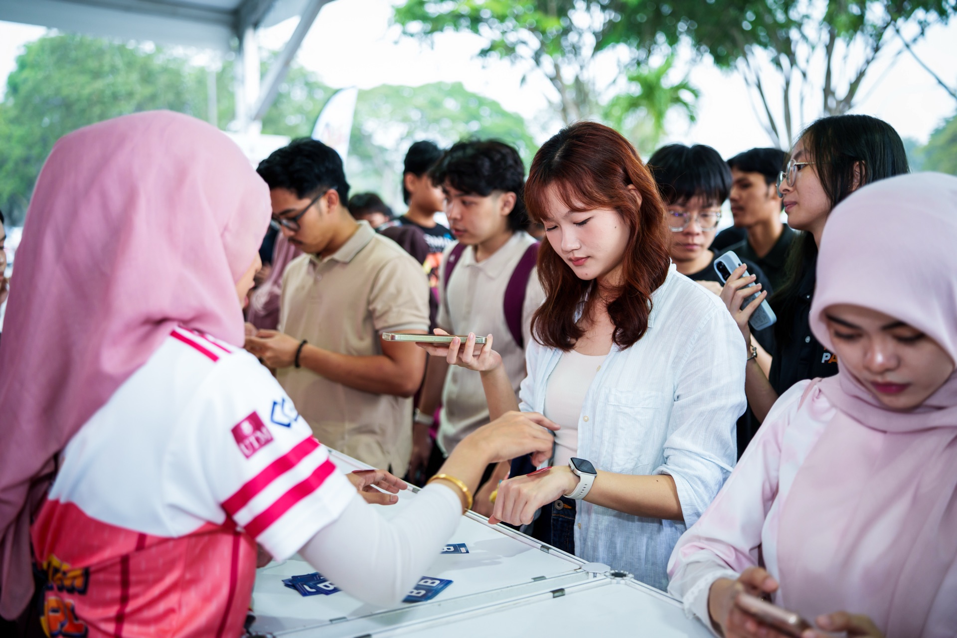 A Talentbank crew member with candidates